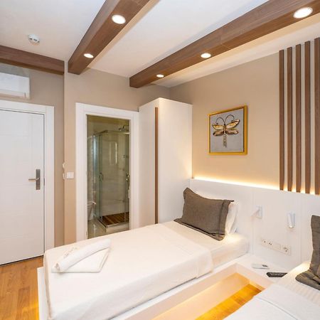 Hotel Grand Isztambul Kültér fotó