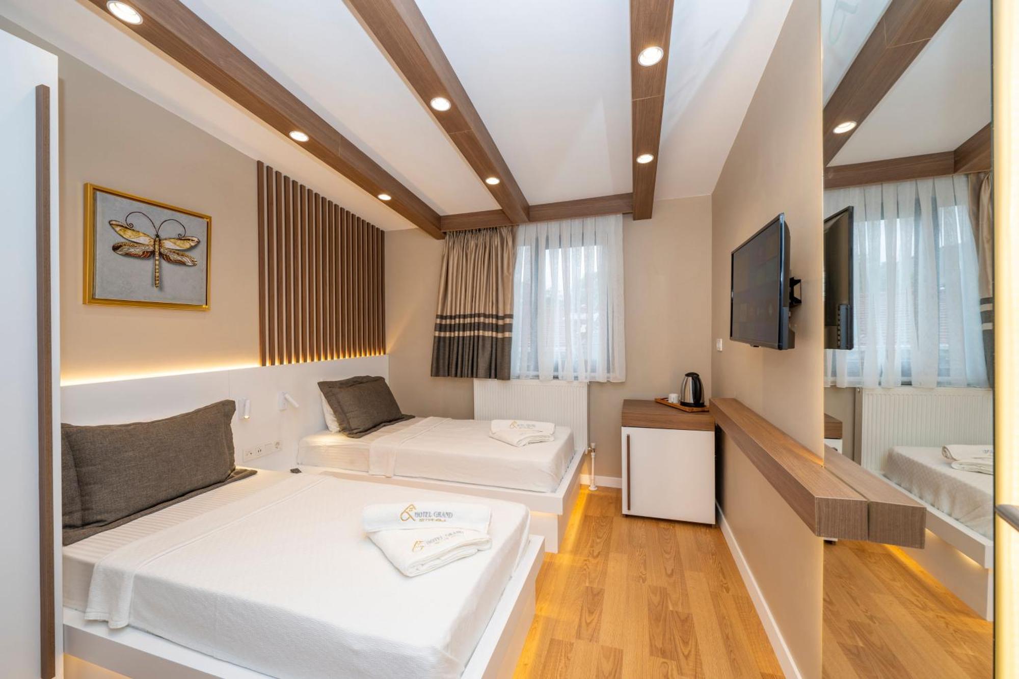 Hotel Grand Isztambul Kültér fotó