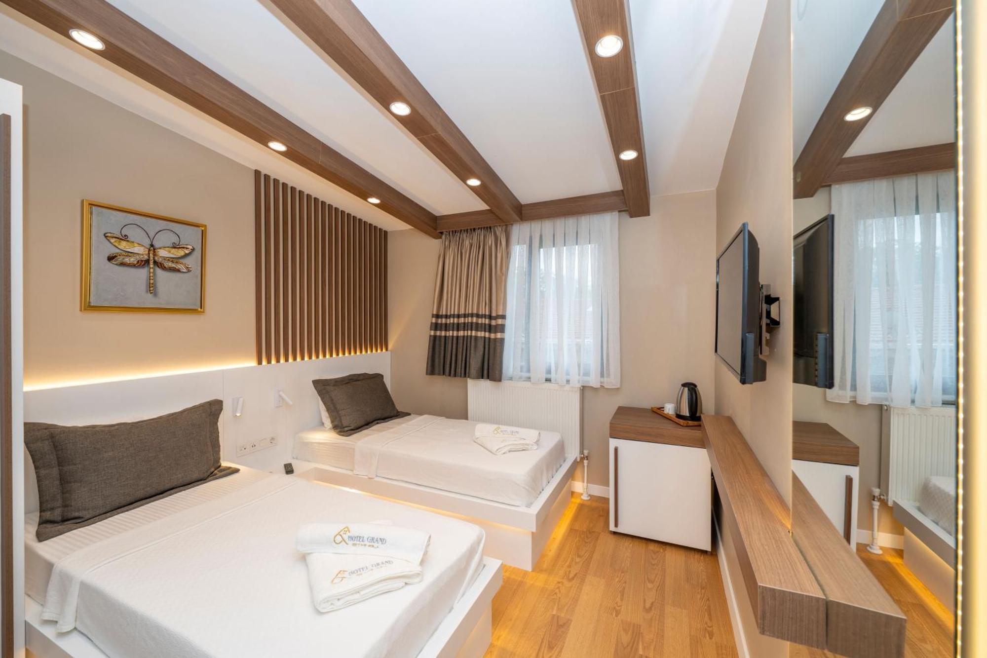 Hotel Grand Isztambul Kültér fotó
