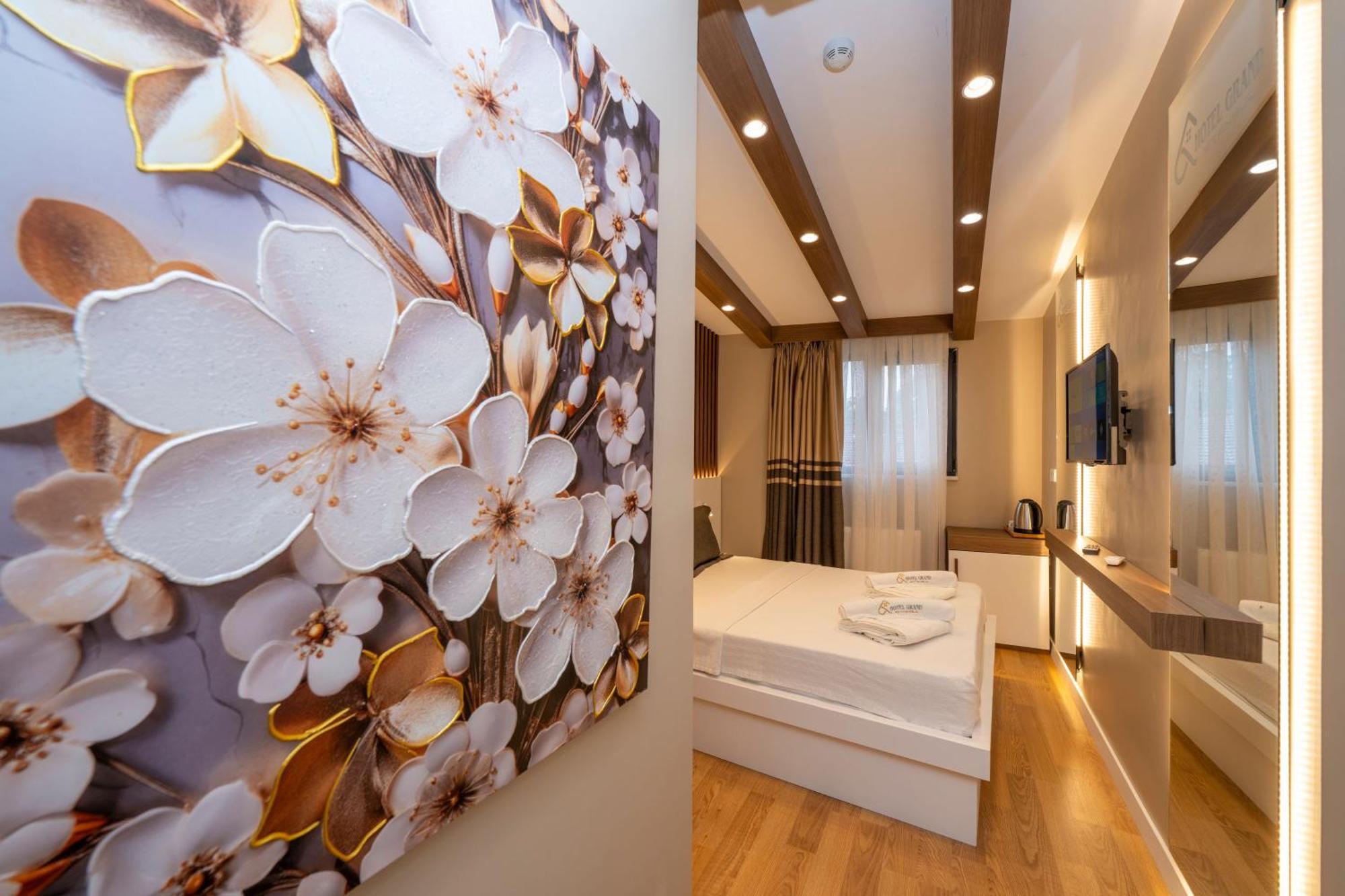 Hotel Grand Isztambul Kültér fotó