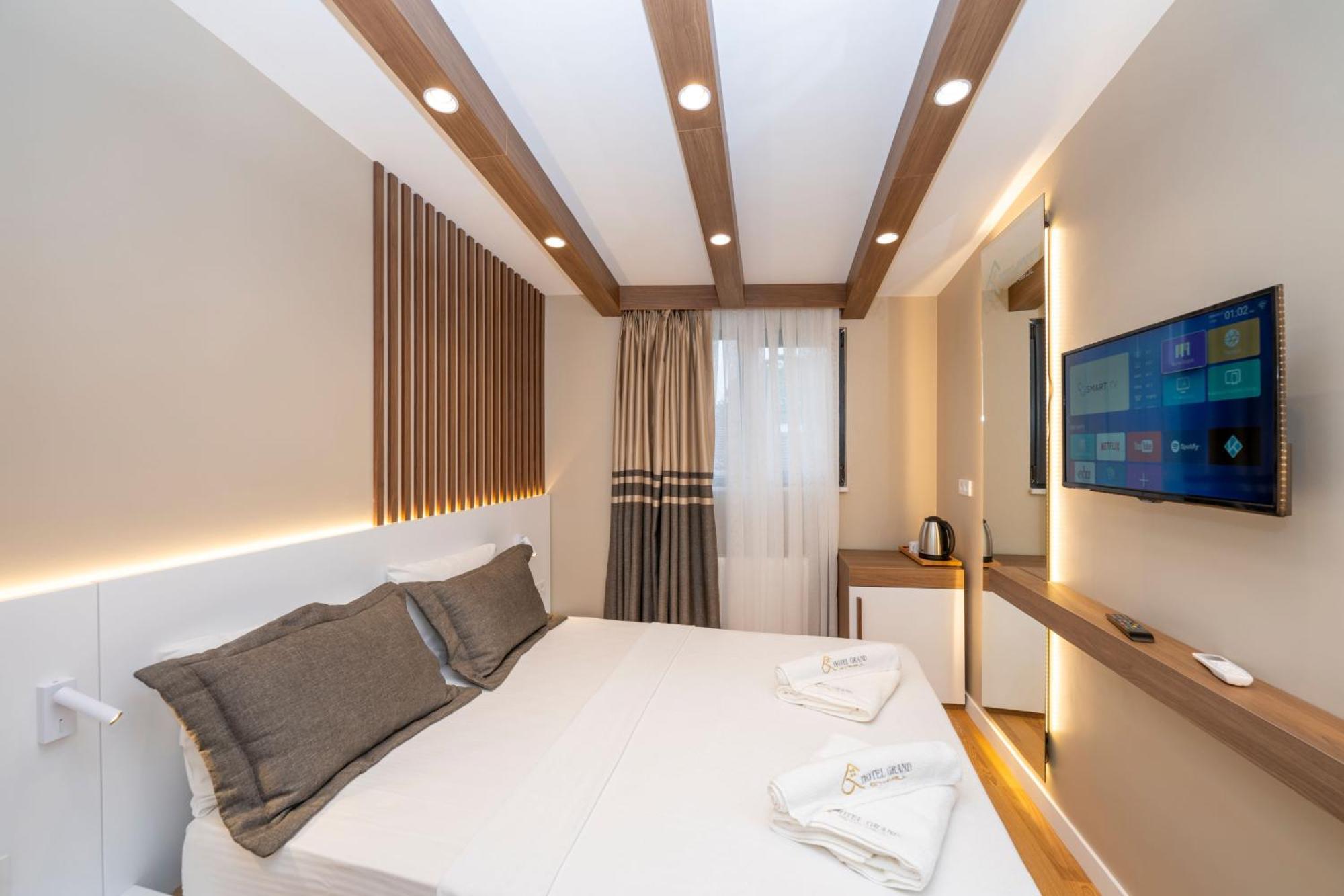 Hotel Grand Isztambul Kültér fotó