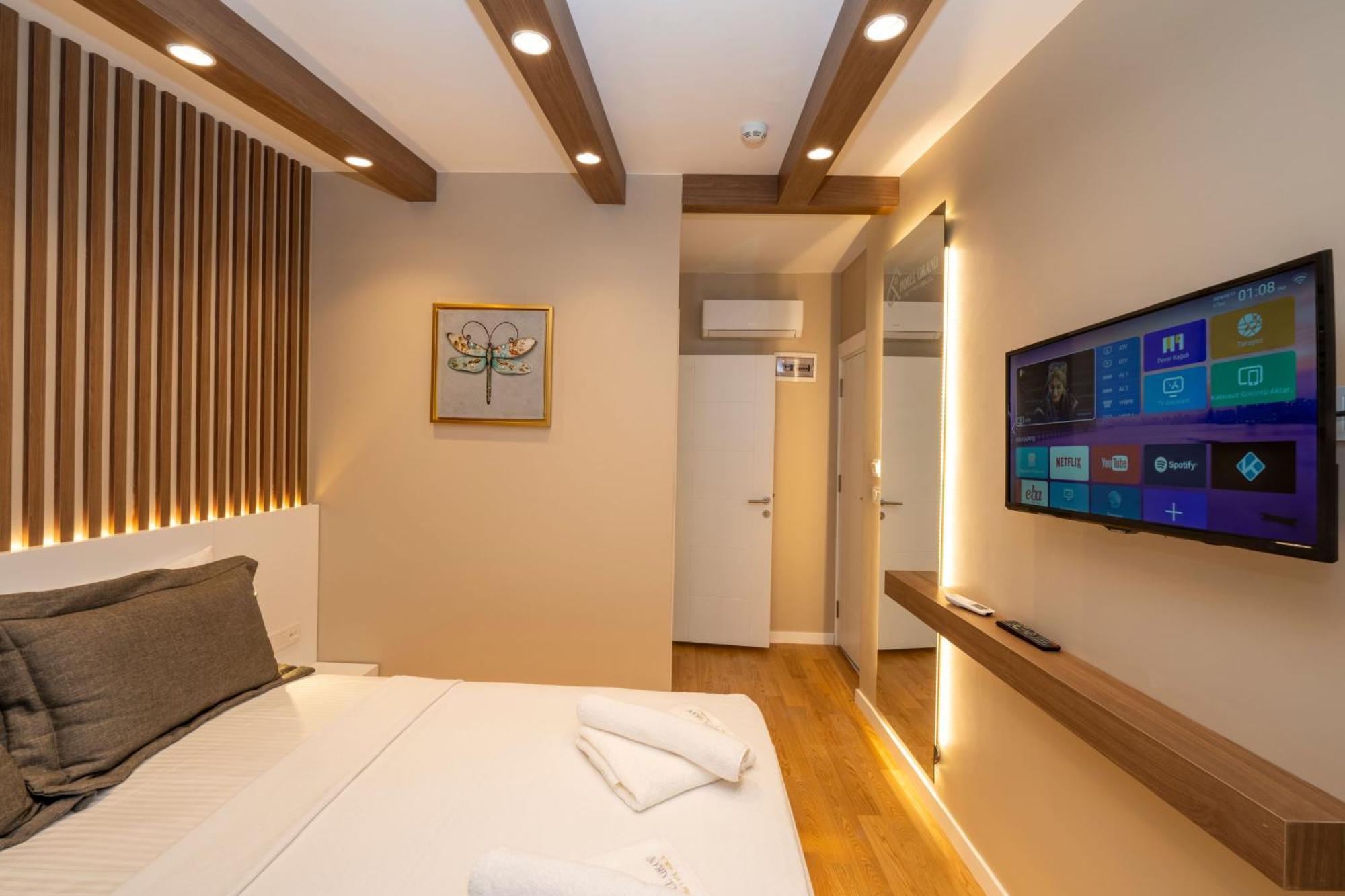 Hotel Grand Isztambul Kültér fotó