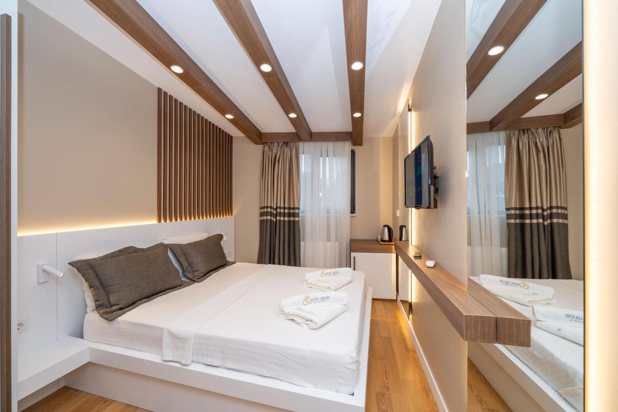Hotel Grand Isztambul Kültér fotó