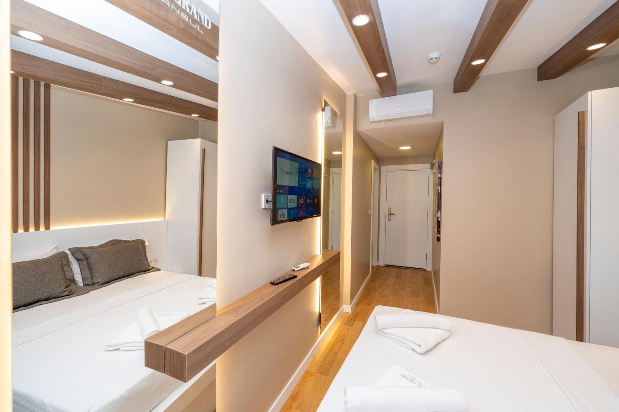 Hotel Grand Isztambul Kültér fotó
