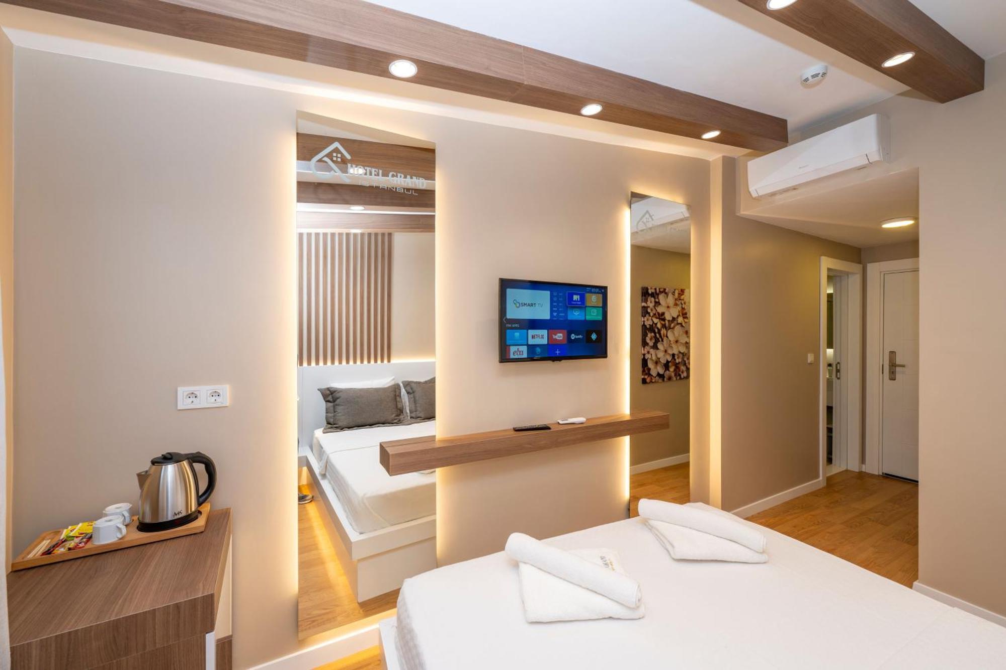 Hotel Grand Isztambul Kültér fotó